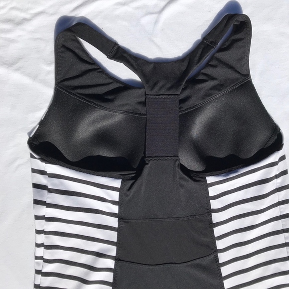 Athleta Ace Racer Stripe Built-in Bra Tank - Picture 4 of 7